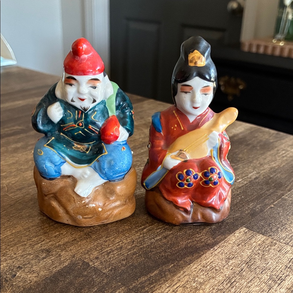 Vintage Japanese Kutani Moriage figurines